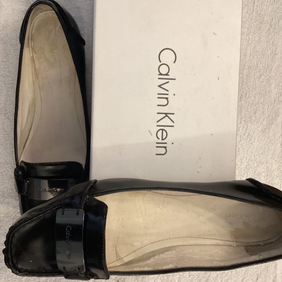 Calvin Klein Loafers Color : (PREOWNED )(Color:Black Patent )(Size: 10) - Picture 7 of 8
